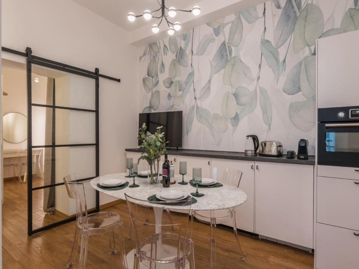 The Best Rent - Cozy Two-Bedroom Apartment In Via Dei Condotti Рим Екстер'єр фото
